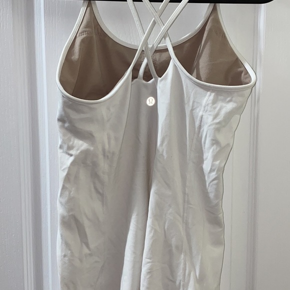 Lulu lemon tank new worn once - Picture 1 of 2